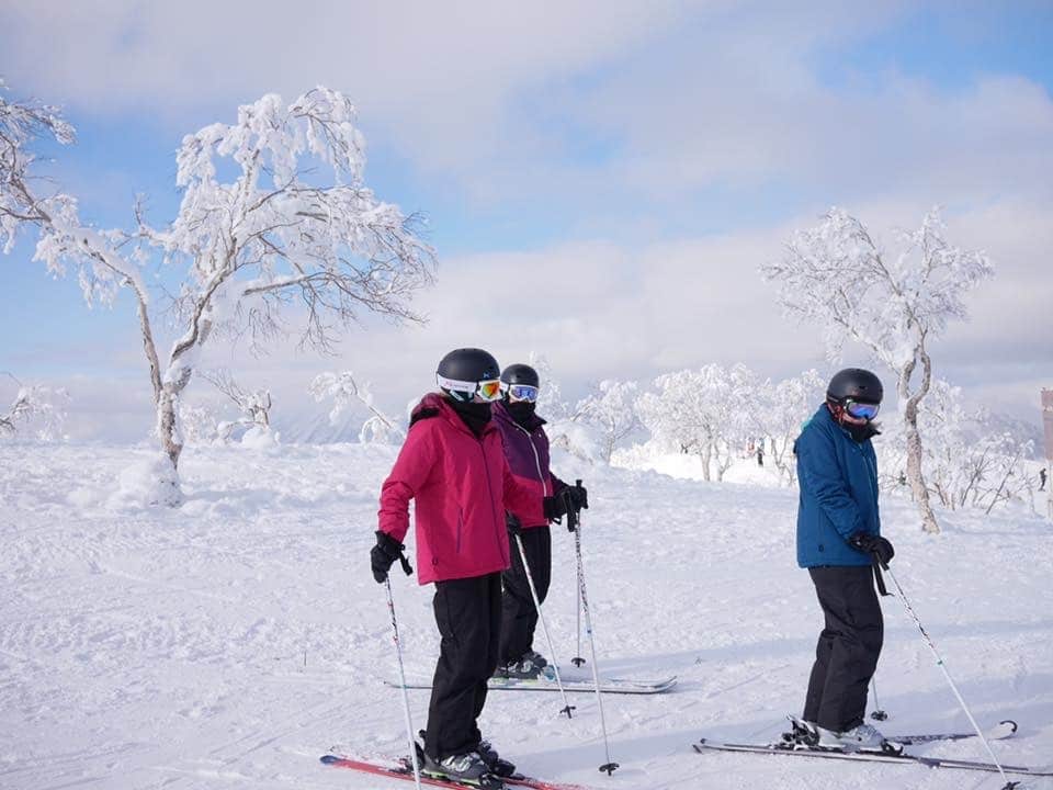 First Time Skiing in Niseko Guide