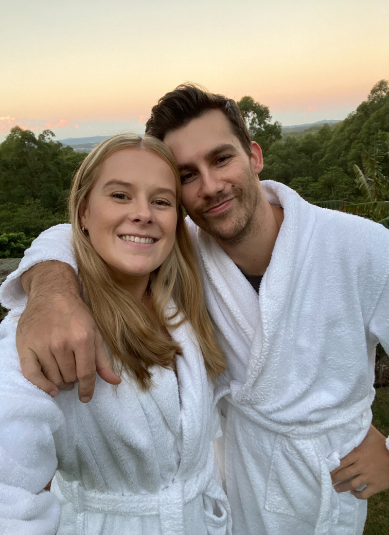 31-romantic-and-fun-couples-camping-activities