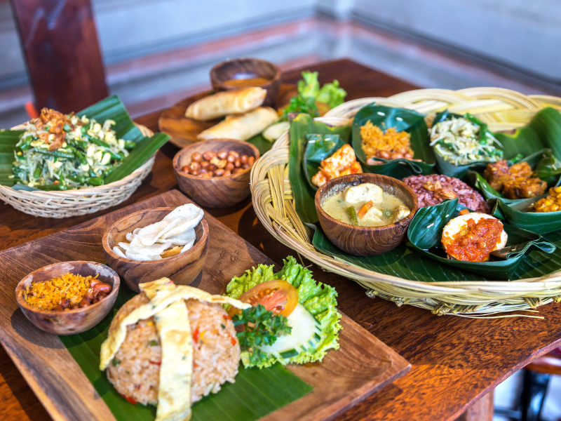 platter of food in Bali including a Nasi Goreng