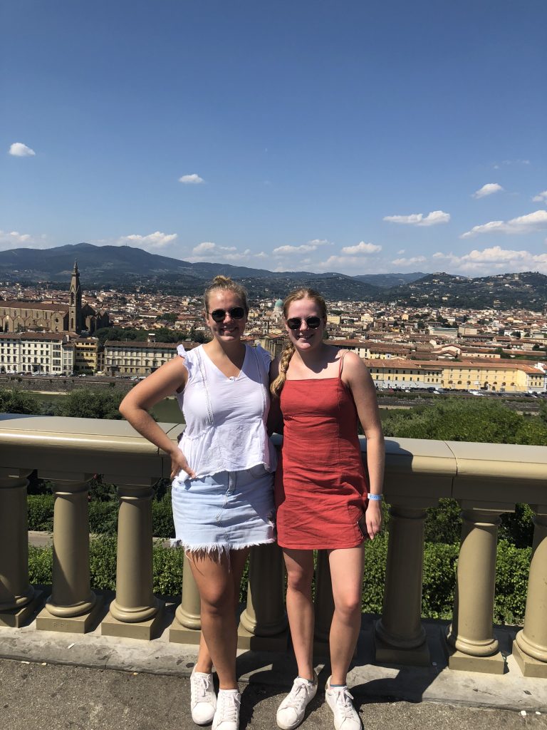 Taking a bus tour from Rome to Florence is a great way to explore the city