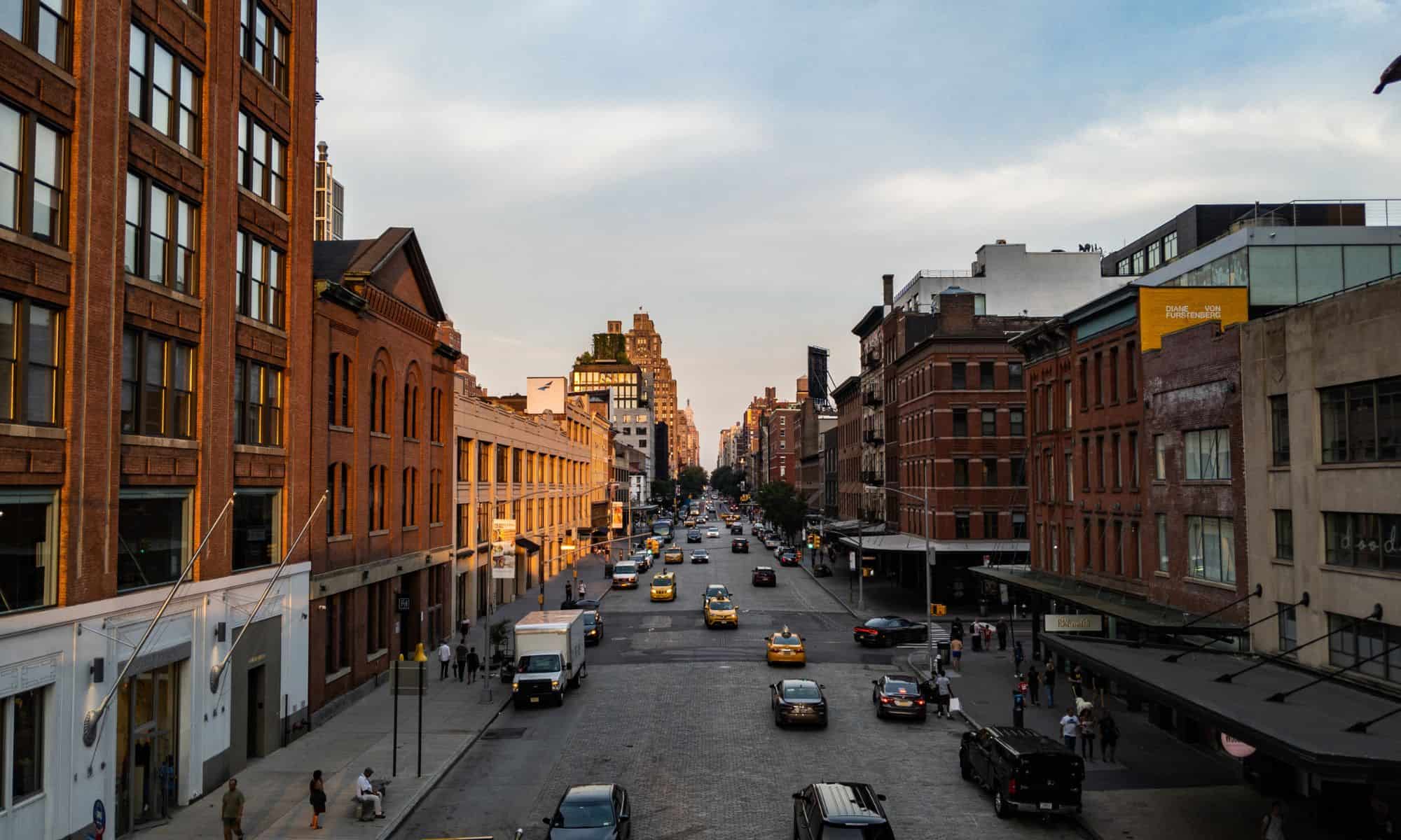 Safest Places To Stay in New York + Hotel