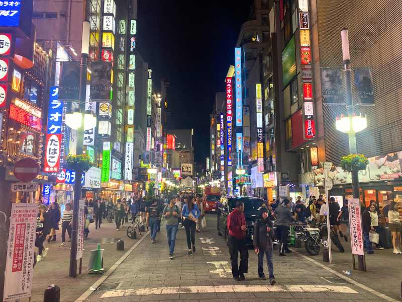 Shinjuku in Tokyo has better nightlife than Singapore